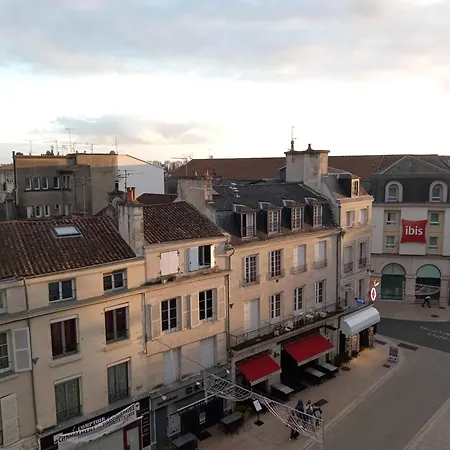 아파트 Cosy & Tendance 푸아티에